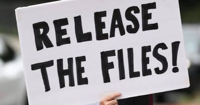 Affaire Epstein : ni naïveté ni complotisme : le juste milieu existe-t-il encore ? (2/2)